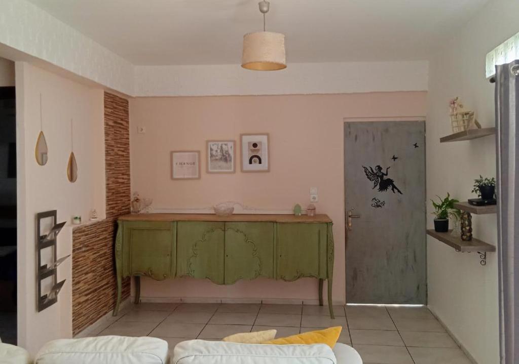 Popi'S Apartment Goniai Экстерьер фото