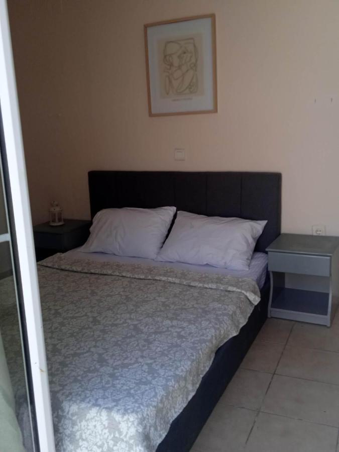 Popi'S Apartment Goniai Экстерьер фото