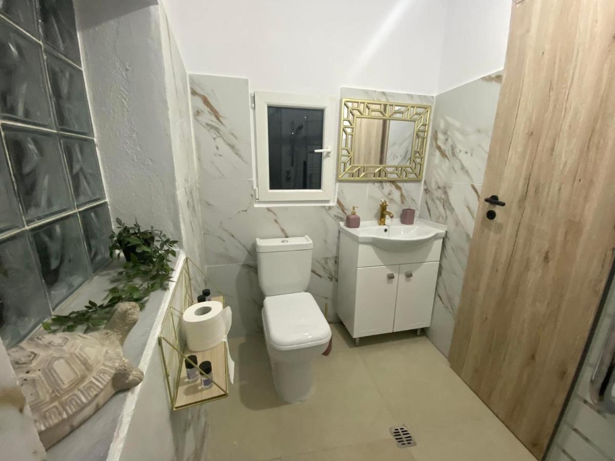 Popi'S Apartment Goniai Экстерьер фото