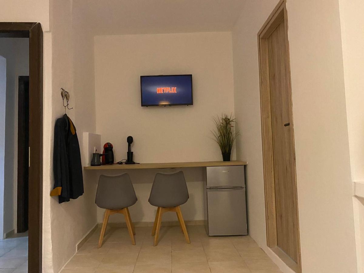 Popi'S Apartment Goniai Экстерьер фото
